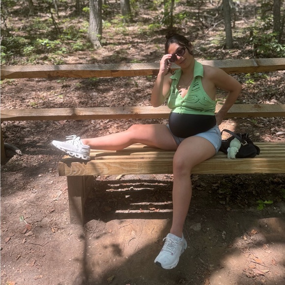 Meet your Posher, Stephanie - Picture 7 of 7